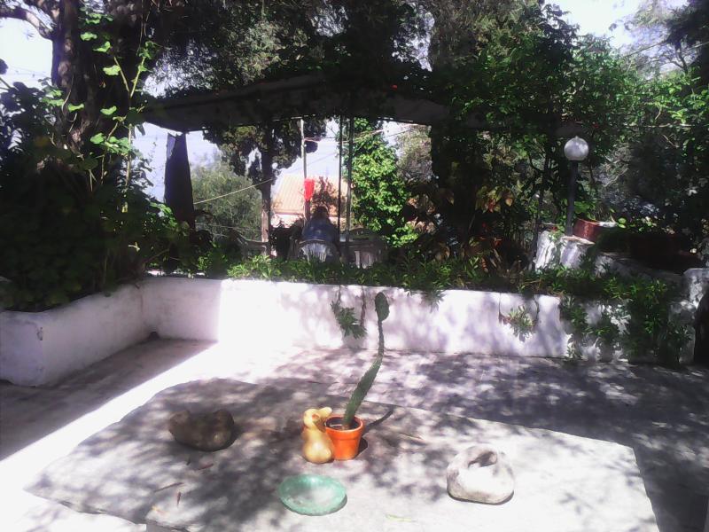 Dina'S Rooms Mesongi Exterior photo