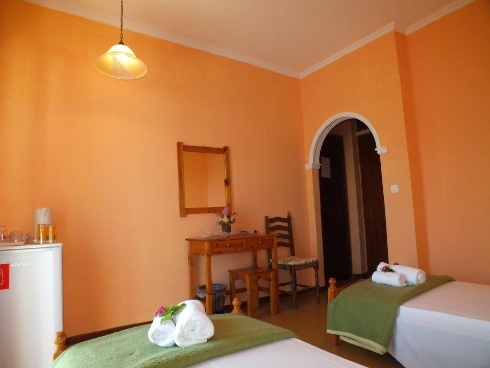 Dina'S Rooms Mesongi Exterior photo